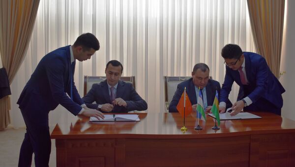 Подписание соглашений в рамках Международного инвестфорума в Нукусе - Sputnik Узбекистан