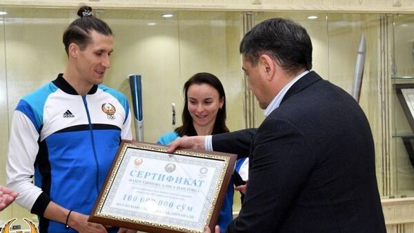 Спортсменов-пятиборцев, завоевавших путевки на летние Олимпийские игры в Токио, наградили денежными премиями - Sputnik Узбекистан