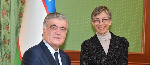 Илхом Неъматов встретился с главой Миссии БДИПЧ ОБСЕ Каетаной де Зулуэтой Оутрам  Илхом Неъматов встретился с главой Миссии БДИПЧ ОБСЕ Каетаной де Зулуэтой Оутрам - Sputnik Ўзбекистон