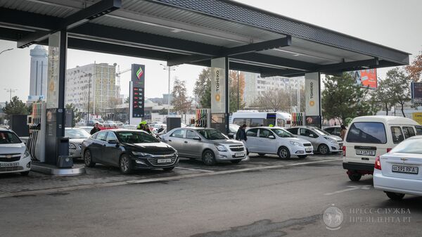 Автозаправочная станция компании Татнефть  - Sputnik Ўзбекистон