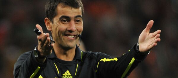 Футбольный рефери из Узбекистана Равшан Ирматов - Sputnik Узбекистан