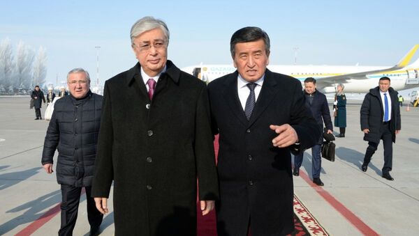 Касым-Жомарт Токаев прибыл в Бишкек для участия на саммите ОДКБ - Sputnik Ўзбекистон
