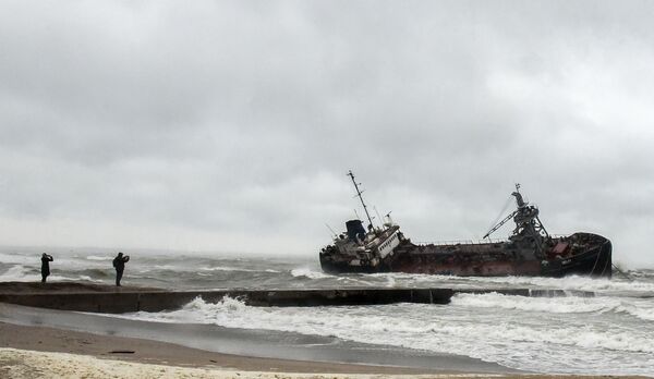Затонувший возле Одессы танкер Делфи - Sputnik Узбекистан