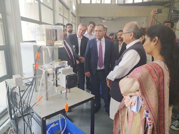 Компании из Индии помогут Узбекистану создать технологический хаб Компании из Индии помогут Узбекистану создать технологический хаб - Sputnik Узбекистан