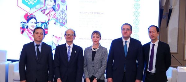 Церемония запуска новой программы Укрепление потенциала жизнеустойчивости местных сообществ в регионе Приаралья к экологическим, экономическим уязвимостям, а также в вопросах здоровья населения в Ташкенте Церемония запуска новой программы Укрепление потенциала жизнеустойчивости местных сообществ в регионе Приаралья к экологическим, экономическим уязвимостям, а также в вопросах здоровья населения в Ташкенте - Sputnik Узбекистан