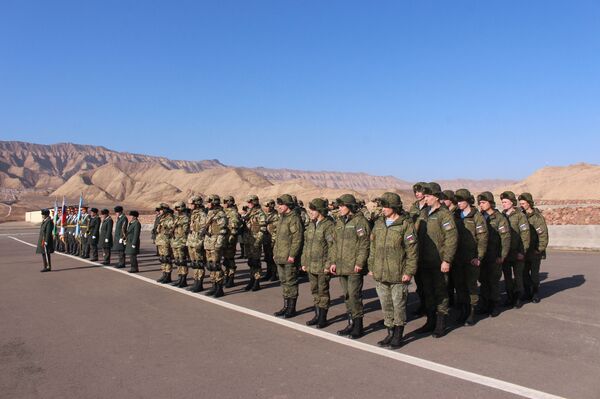 Военные Узбекистана и РФ вместе ликвидировали группу условных боевиков - Sputnik Узбекистан