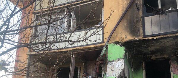 В одном из многоэтажных домов 2-го микрорайона города Андижана произошёл пожар - Sputnik Ўзбекистон