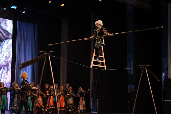 В Ташкенте выступил легендарный ансамбль танца из Дагестана Лезгинка - Sputnik Узбекистан