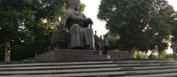 Университетский проспект в Самарканде - Sputnik Узбекистан