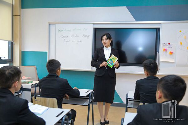 В Намангане открылась Президентская школа В Намангане открылась Президентская школа - Sputnik Узбекистан