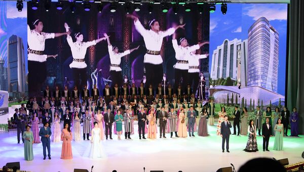 Prazdnichniy konsert v chest Dnya konstitutsii Uzbekistana - Sputnik O‘zbekiston