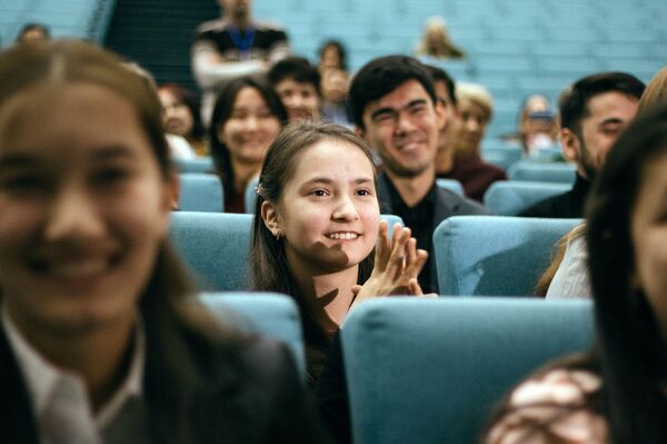 Грандиозный концерт: в Ташкенте впервые выступил пианист Денис Мацуев - Sputnik Узбекистан