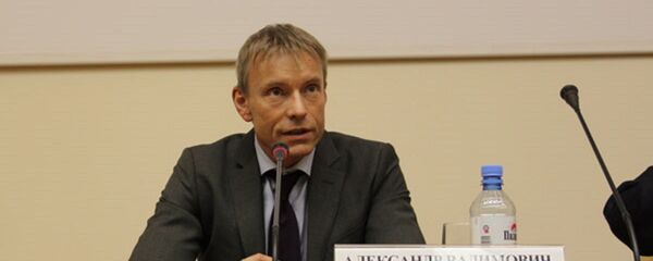 Директор Третьего департамента стран СНГ МИД РФ Александр Стерник - Sputnik Узбекистан