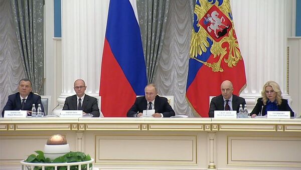 Владимир Путин раскритиковал попытки исказить правду о Великой Отечественной войне - Sputnik Узбекистан