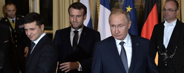 Рабочий визит президента РФ В. Путина во Францию  Рабочий визит президента РФ В. Путина во Францию  - Sputnik Ўзбекистон