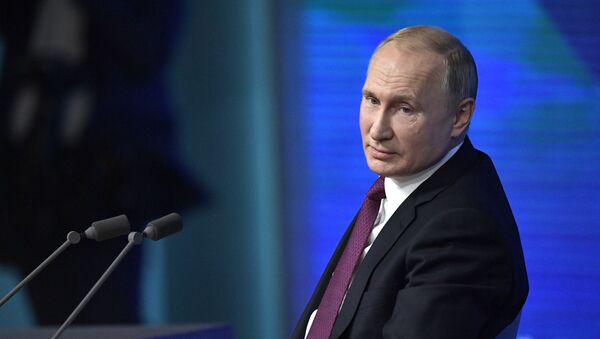 Ежегодная большая пресс-конференция президента РФ В. Путина - Sputnik Ўзбекистон