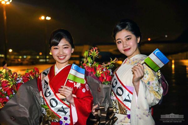 Мирзиёев ва унинг рафиқаси Японияда қандай кутиб олинди - Sputnik Ўзбекистон