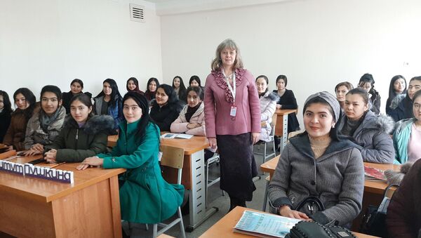 Международная волонтерская программа Послы русского языка в мире - Sputnik Узбекистан