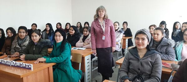 Международная волонтерская программа Послы русского языка в мире Международная волонтерская программа Послы русского языка в мире - Sputnik Узбекистан