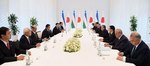 Shavkat Mirziyoyev vstretilsya s merom goroda Nagoi Takasi Kavamuroy. Shavkat Mirziyoyev vstretilsya s merom goroda Nagoi Takasi Kavamuroy. - Sputnik O‘zbekiston