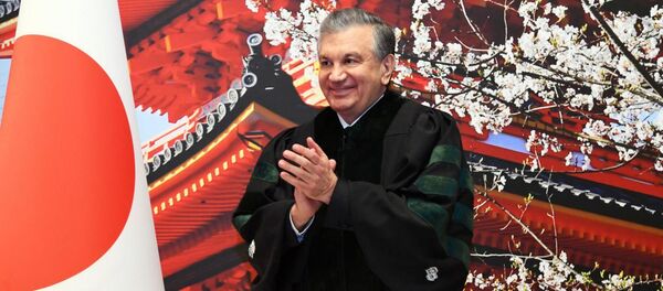 V Universitete Nagoi proshla torjestvennaya seremoniya prisvoyeniya Prezidentu Respubliki Uzbekistan Shavkatu Mirziyoyevu zvaniya pochetnogo doktora - Sputnik O‘zbekiston