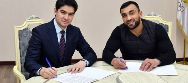 Илиас Илиадис подписал контракт с федерацией дзюдо Узбекистана Илиас Илиадис подписал контракт с федерацией дзюдо Узбекистана - Sputnik Узбекистан