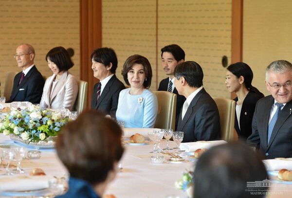 Мирзиёев ва унинг рафиқаси Япония императори билан учрашди - Sputnik Ўзбекистон