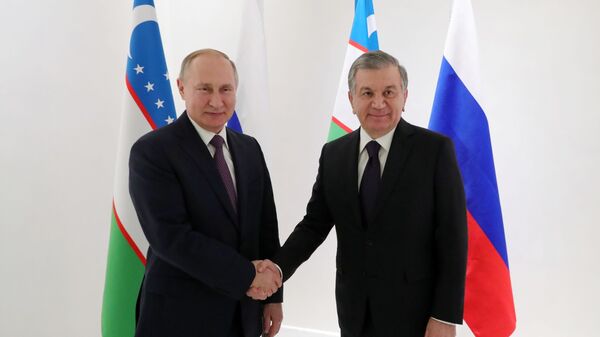 Prezident RF Vladimir Putin i prezident Uzbekistana Shavkat Mirziyeyev  - Sputnik O‘zbekiston