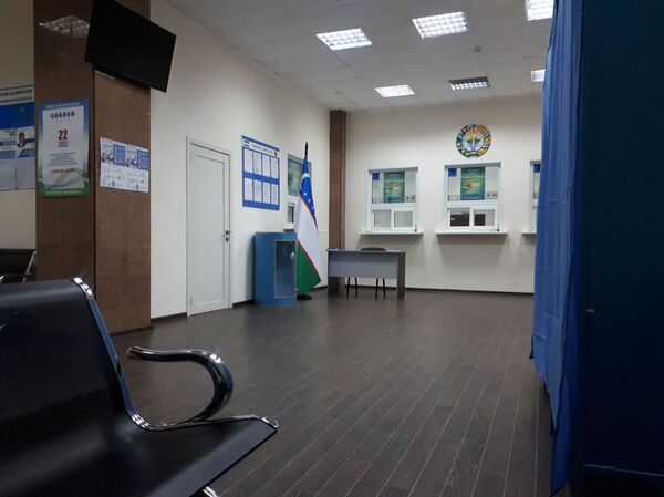 Во Владивостоке открылся избирательный участок №14 на выборах в Узбекистане - Sputnik Узбекистан