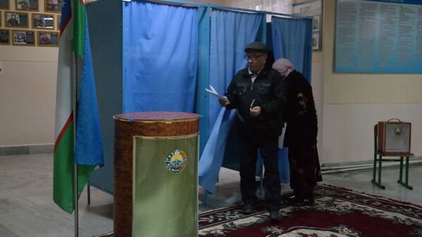 Голосование на выборах в Узбекистане - Sputnik Узбекистан
