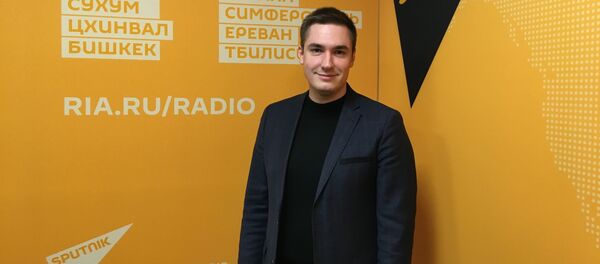 Крымский политолог, председатель Крымской молодежной ассоциации политологов Владислав Ганжара - Sputnik Узбекистан