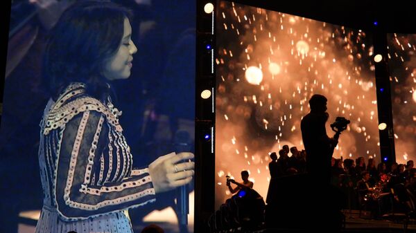 Буря эмоций и сюрпризы: концерт Севары в Ташкенте - Sputnik Узбекистан