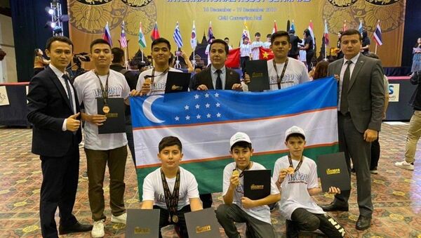 Семь медалей завоевала Сборная Узбекистана на международном конкурсе робототехники - Sputnik Узбекистан