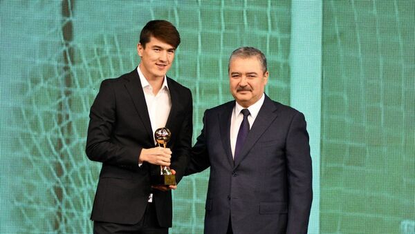 Элдор Шомуродов признан лучшим футболистом Узбекистана в 2019 году - Sputnik Ўзбекистон