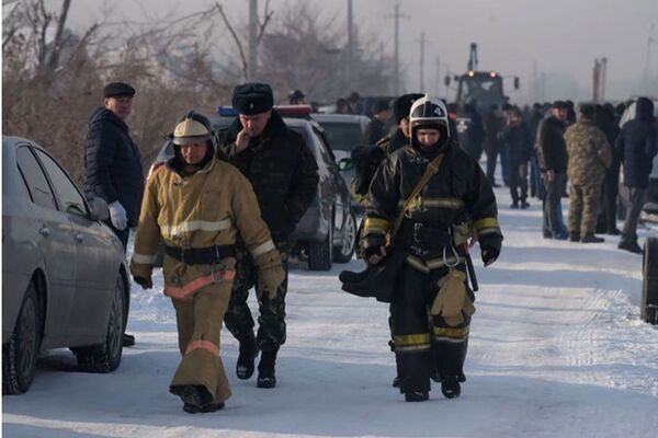 Пассажирский самолет разбился в Казахстане, есть погибшие Пассажирский самолет разбился в Казахстане, есть погибшие - Sputnik Узбекистан
