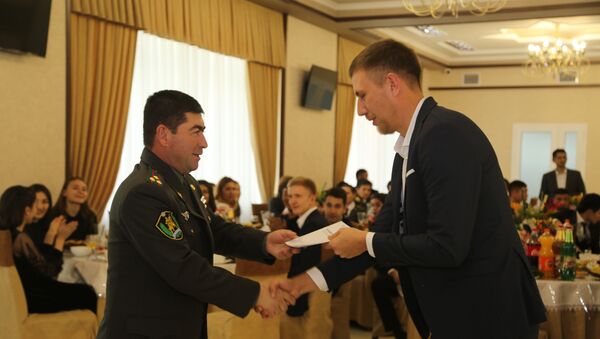 Награждение военных спортсменов и тренеров от имени президента Узбекистана - Sputnik Узбекистан