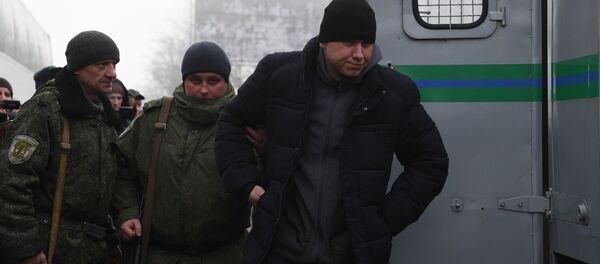 Обмен военнопленными между ДНР, ЛНР и Украиной в Донецкой области Обмен военнопленными между ДНР, ЛНР и Украиной в Донецкой области - Sputnik Узбекистан