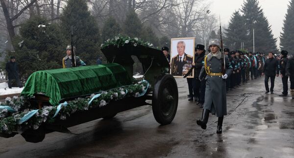 В Казахстане прощаются с погибшими при крушении самолета - Sputnik Узбекистан