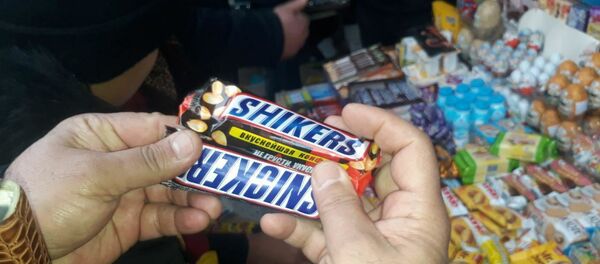 Антимонопольный комитет провел проверку магазинов Антимонопольный комитет провел проверку магазинов - Sputnik Узбекистан