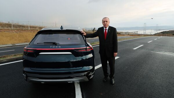Эрдоган представил первый турецкий электромобил - Sputnik Ўзбекистон