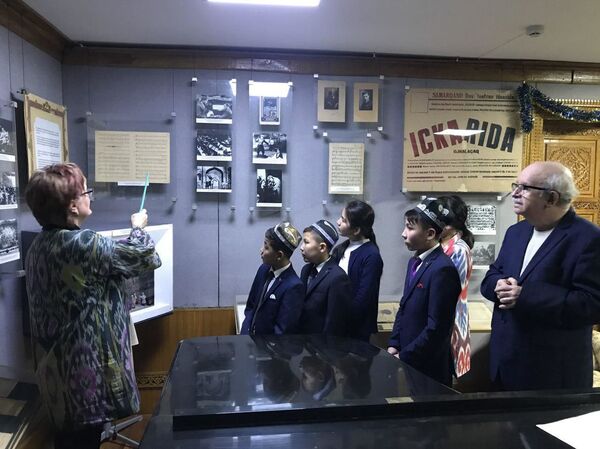 В Ташкенте отметили 80-летие первой узбекской оперы В Ташкенте отметили 80-летие первой узбекской оперы - Sputnik Узбекистан