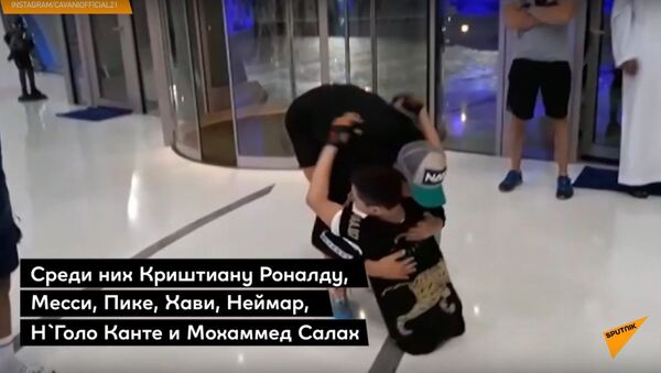 Мальчик без ног из Казахстана сыграл с Криштиану Роналду - Sputnik Узбекистан
