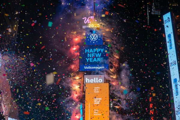 Празднование Нового 2020 года на Таймс-сквер в Нью-Йорке  - Sputnik Ўзбекистон