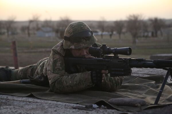 Самостоятельное мышление на поле боя - новый метод обучения узбекских военных - Sputnik Узбекистан