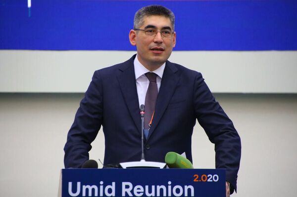 В Ташкенте впервые прошел форум выпускников фонда Умид - Sputnik Узбекистан