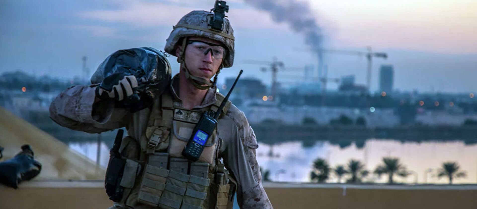 Американский морской пехотинец на территории посольства США в Багдаде, Ирак. 4 января 2019 - Sputnik Ўзбекистон, 1920, 01.09.2020
