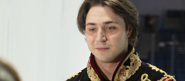 Исполнитель роли Щелкунчика в ледовом шоу Даниил Паркман - Sputnik Узбекистан