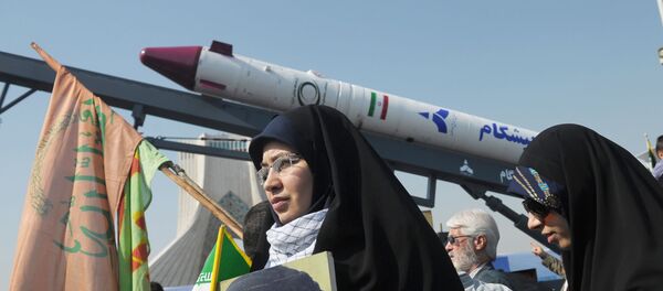 В Иране празднуют годовщину исламской революции В Иране празднуют годовщину исламской революции - Sputnik Ўзбекистон