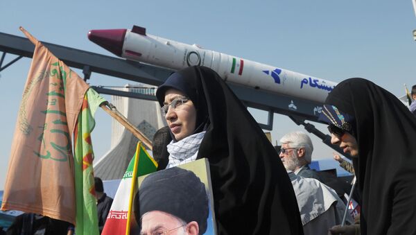 V Irane prazdnuyut godovshinu islamskoy revolyutsii - Sputnik O‘zbekiston