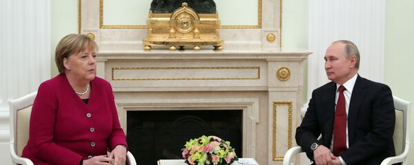 Встреча президента РФ В. Путина с канцлером Германии А. Меркель - Sputnik Узбекистан